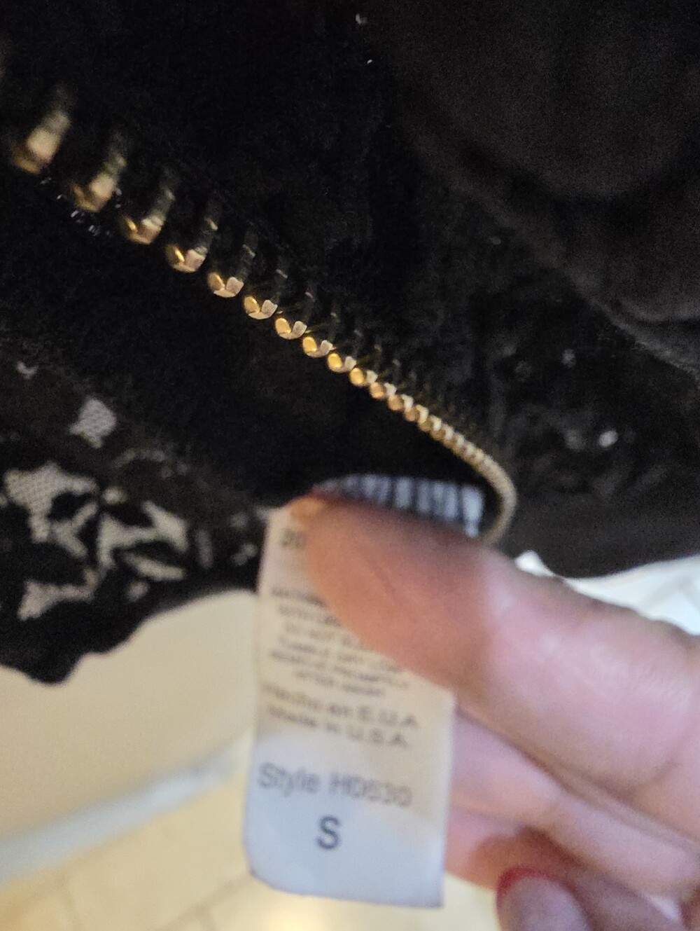 LIZZETE COLLECTION Black Lace Bomber Jacket with Gold Sequin Drip Detail M - Picture 2 of 4